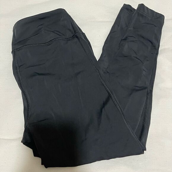 Victoria’s workout ankle mesh workout leggings - Picture 3 of 5